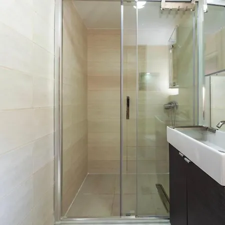 Blue Symphony Apartment *